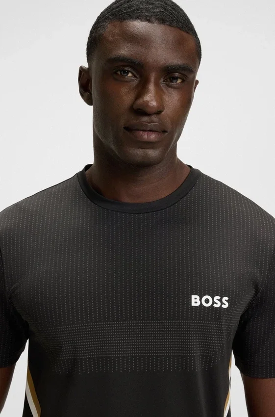Active piqué slim-fit T-shirt with moisture management Active piqué slim-fit T-shirt with moisture management
