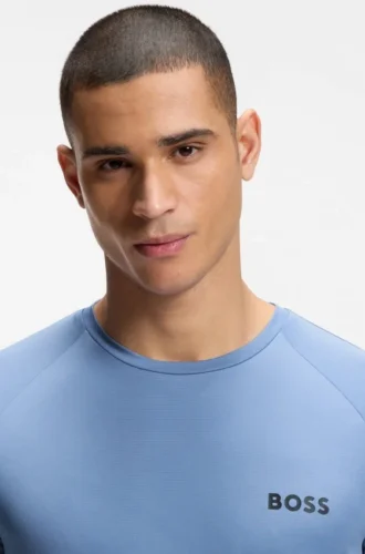 Active slim-fit T-shirt with tennis-ball embossing