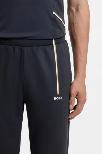 Active track pants in thermoregulating stretch gabardine