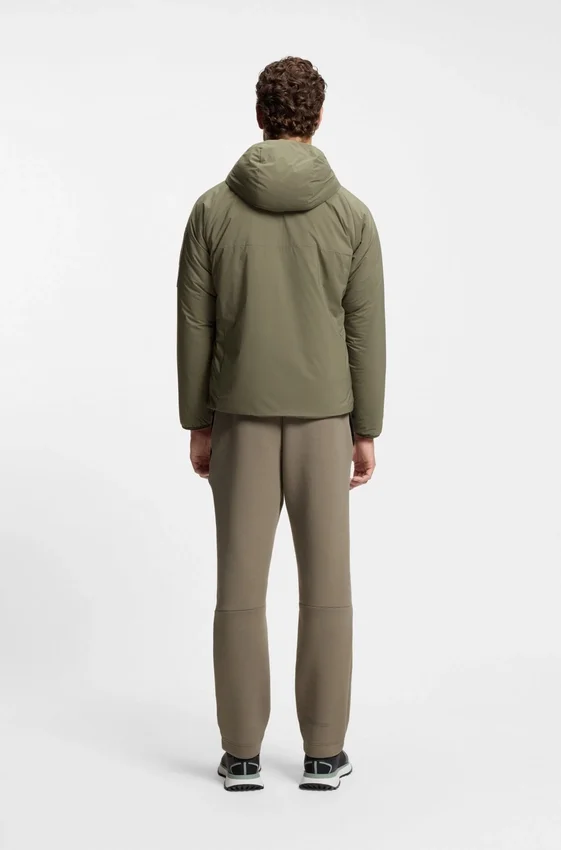 Adjustable-hem jacket with water-repellent finish Adjustable-hem jacket with water-repellent finish