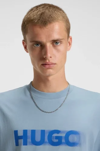 All-gender T-shirt with blurred logo