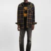 All-gender T-shirt with blurred logo