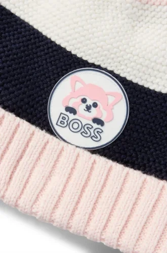 Baby beanie hat in cotton with red-panda badge