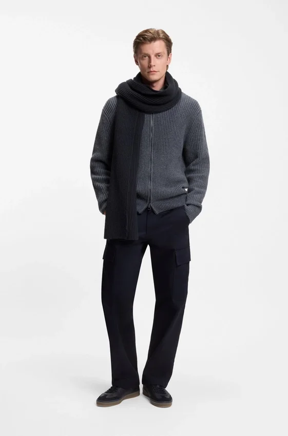 BECKHAM x BOSS scarf in virgin wool and cashmere BECKHAM x BOSS scarf in virgin wool and cashmere