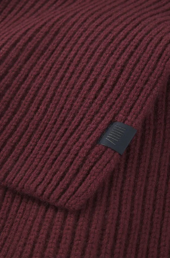 BECKHAM x BOSS scarf in virgin wool and cashmere BECKHAM x BOSS scarf in virgin wool and cashmere