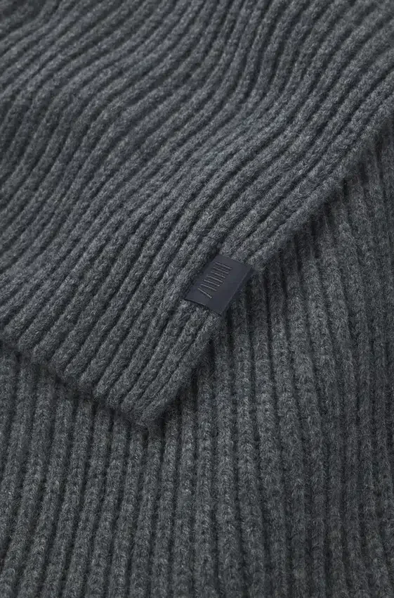 BECKHAM x BOSS scarf in virgin wool and cashmere BECKHAM x BOSS scarf in virgin wool and cashmere