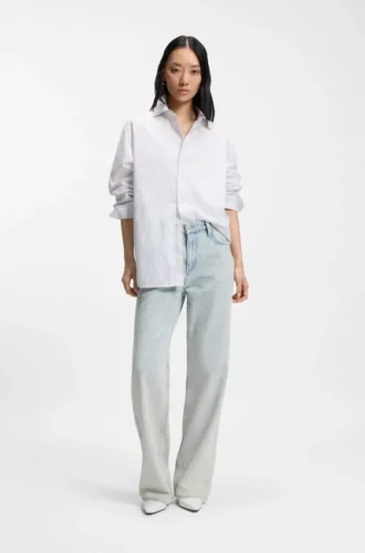 Blue boyfriend-fit jeans in rigid denim