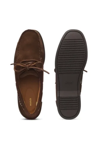 Boat shoes in mixed suede