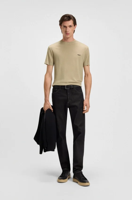 BOSS x ASTON MARTIN T-shirt with nubuck logo BOSS x ASTON MARTIN T-shirt with nubuck logo