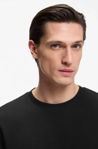 Bubble-jacquard structure T-shirt in a cotton blend