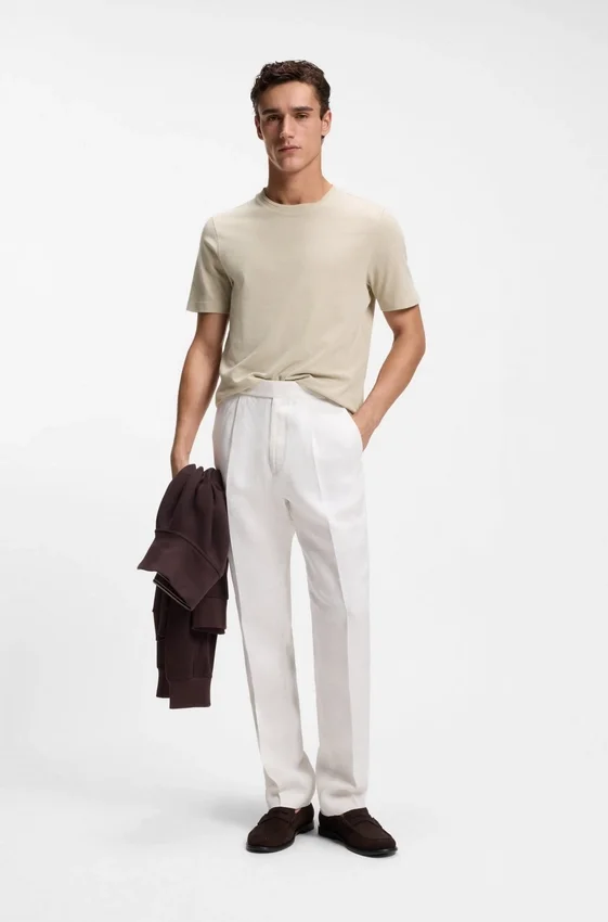 Bubble-jacquard structure T-shirt in a cotton blend Bubble-jacquard structure T-shirt in a cotton blend