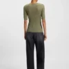 Button-placket top in a cotton blend