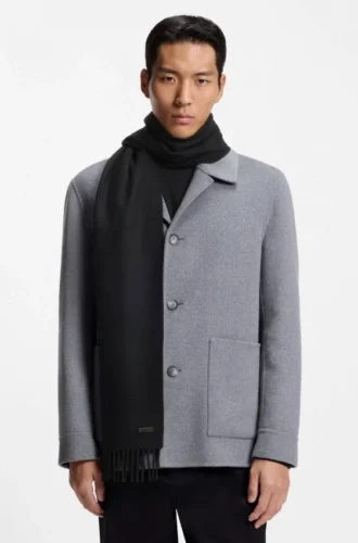 Cashmere scarf with twisted fringes