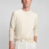 Cashmere sweater in a regular fit