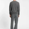 Cashmere sweater in a regular fit