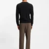 Cashmere sweater in a regular fit