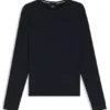 Cashmere sweater in a regular fit