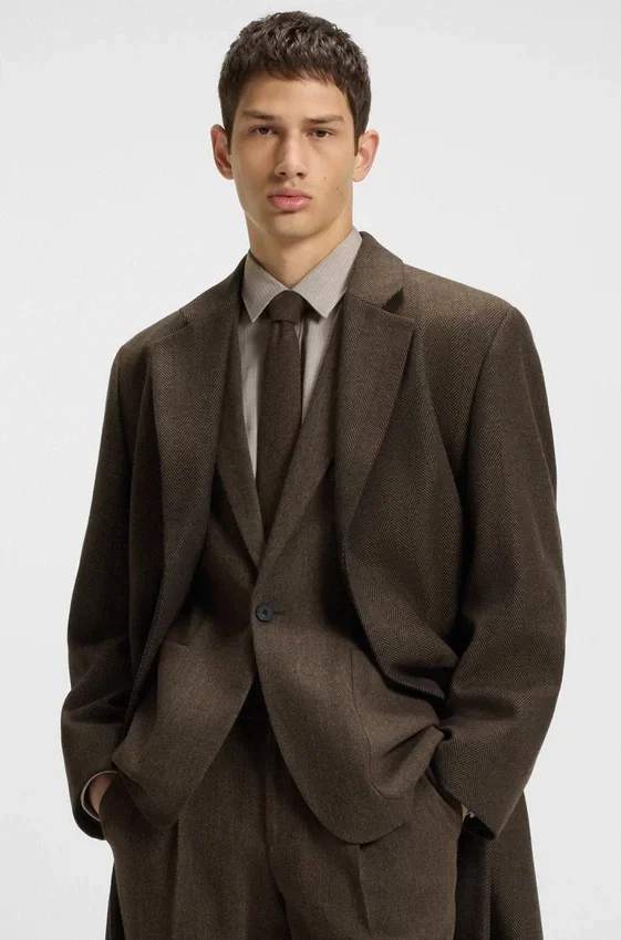 Concealed-closure coat in a regular fit Concealed-closure coat in a regular fit