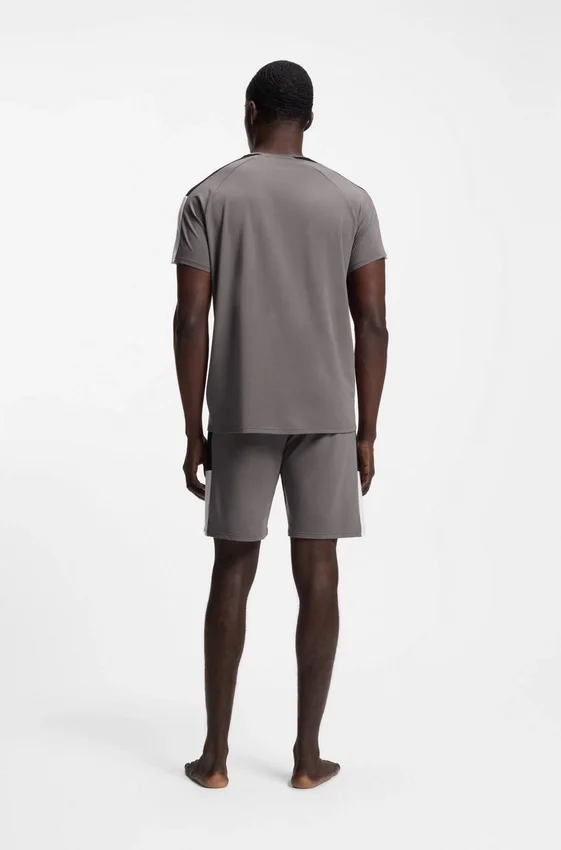 Contrast-insert pyjamas in a cotton blend Contrast-insert pyjamas in a cotton blend