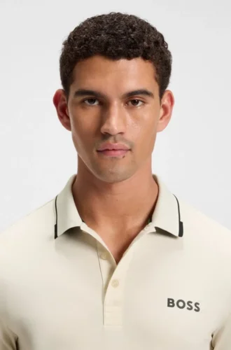 Contrast-logo polo shirt in a slim fit