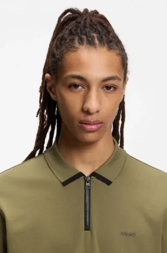 Contrast-logo polo shirt in cotton piqué