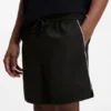 Contrast-piping shorts with water-repellent finish