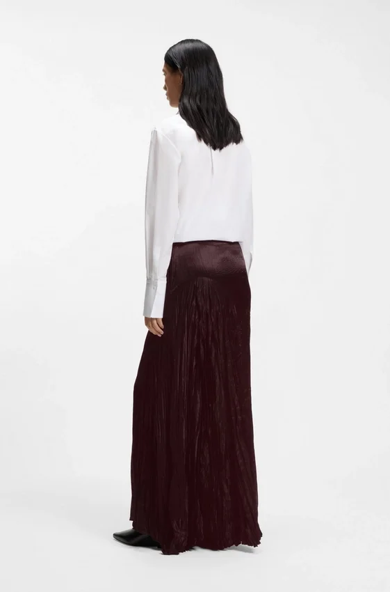 Crinkle-textured satin skirt with asymmetric hem Crinkle-textured satin skirt with asymmetric hem