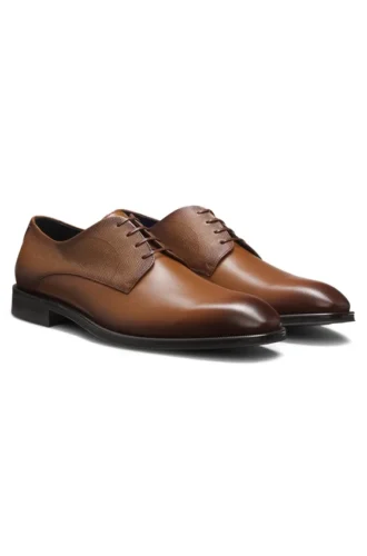 Derby shoes in textured and smooth leather
