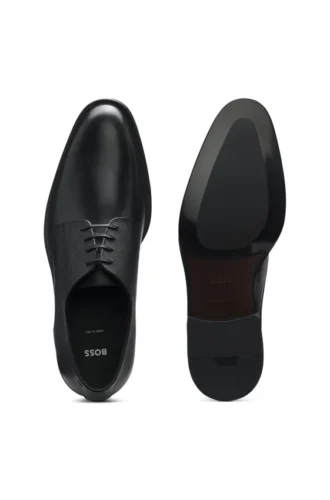 Derby shoes in textured and smooth leather
