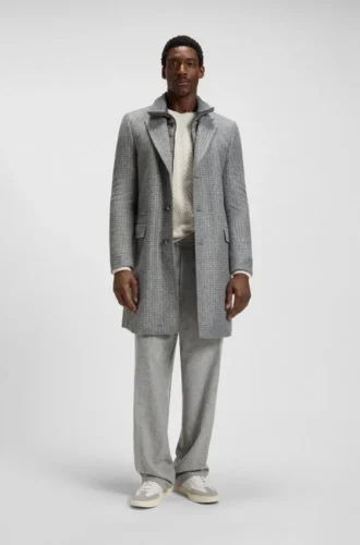 Detachable-inner coat in a slim fit