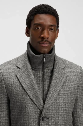 Detachable-inner coat in a slim fit