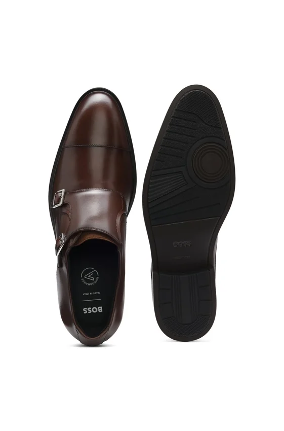Double-strap monk shoes in leather Double-strap monk shoes in leather