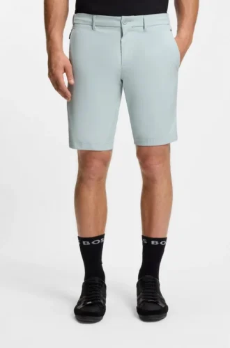 Easy-iron shorts with water-repellent finish