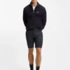 Easy-iron shorts with water-repellent finish