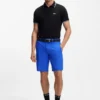 Easy-iron shorts with water-repellent finish