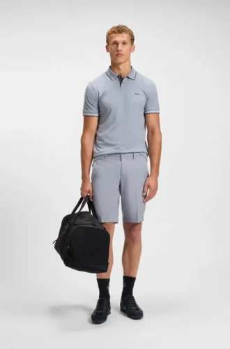 Easy-iron shorts with water-repellent finish