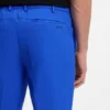 Easy-iron shorts with water-repellent finish
