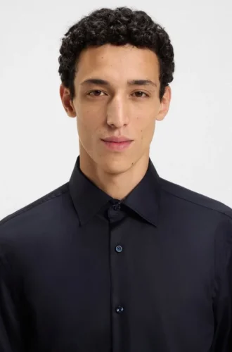 Easy-iron slim-fit shirt in cotton poplin
