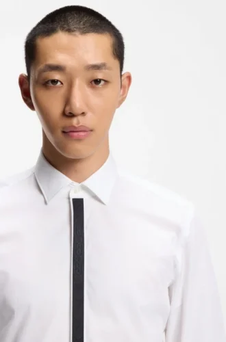 Easy-iron slim-fit shirt in cotton poplin