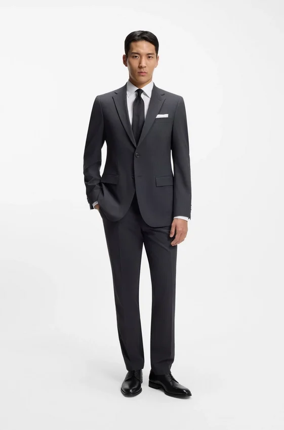 Easy-iron slim-fit shirt in cotton poplin Easy-iron slim-fit shirt in cotton poplin
