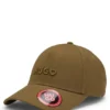 Embroidered-logo cap in cotton twill