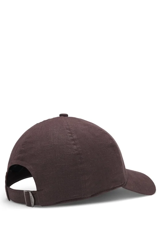 Embroidered-logo cap in linen Embroidered-logo cap in linen