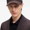 Embroidered-logo cap in linen Embroidered-logo cap in linen