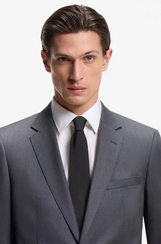 Formal tie in silk jacquard Formal tie in silk jacquard
