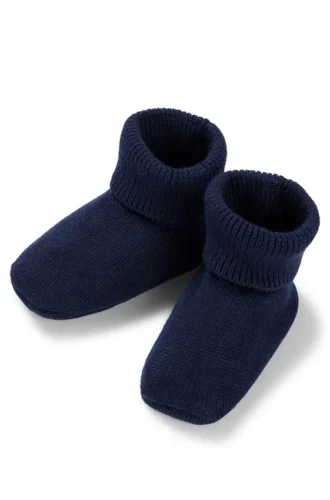 Gift-boxed hat and slipper set for babies
