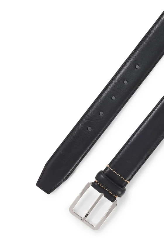 Italian-leather belt with contrast stitching Italian-leather belt with contrast stitching