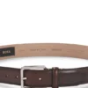 Italian-leather belt with contrast stitching Italian-leather belt with contrast stitching