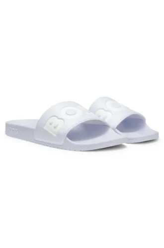 Italian-made slides with large logo detail