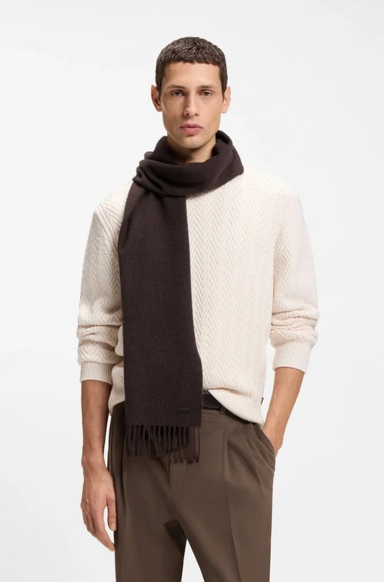 Italian-made wool scarf with logo patch Italian-made wool scarf with logo patch