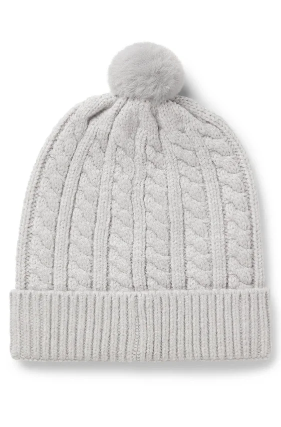 Kids’ beanie hat with cable knit Kids’ beanie hat with cable knit